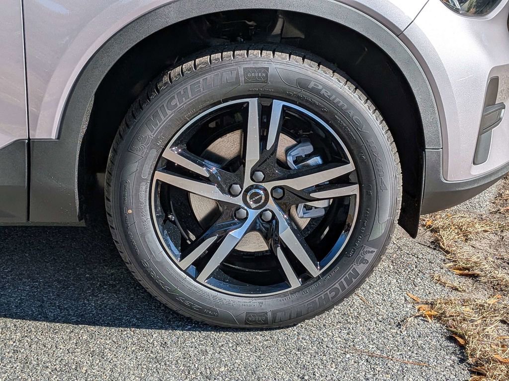 New 2026 Volvo XC40 B4 Core image 11