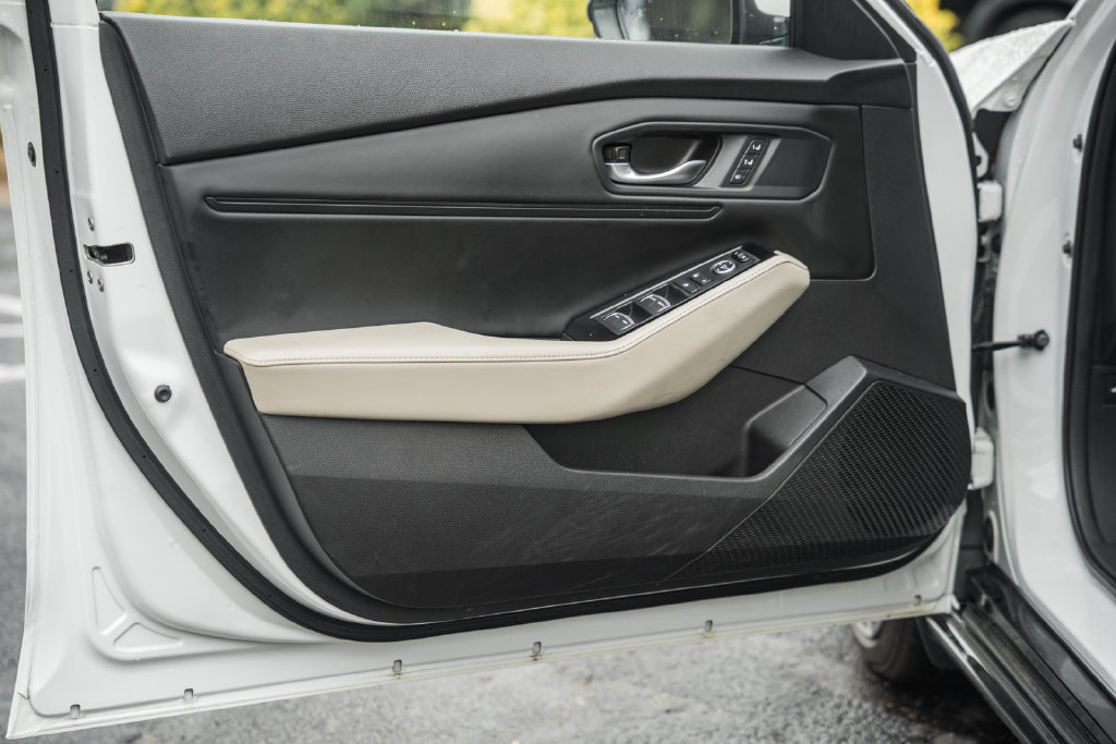 Used 2024 Honda Accord Touring image 38