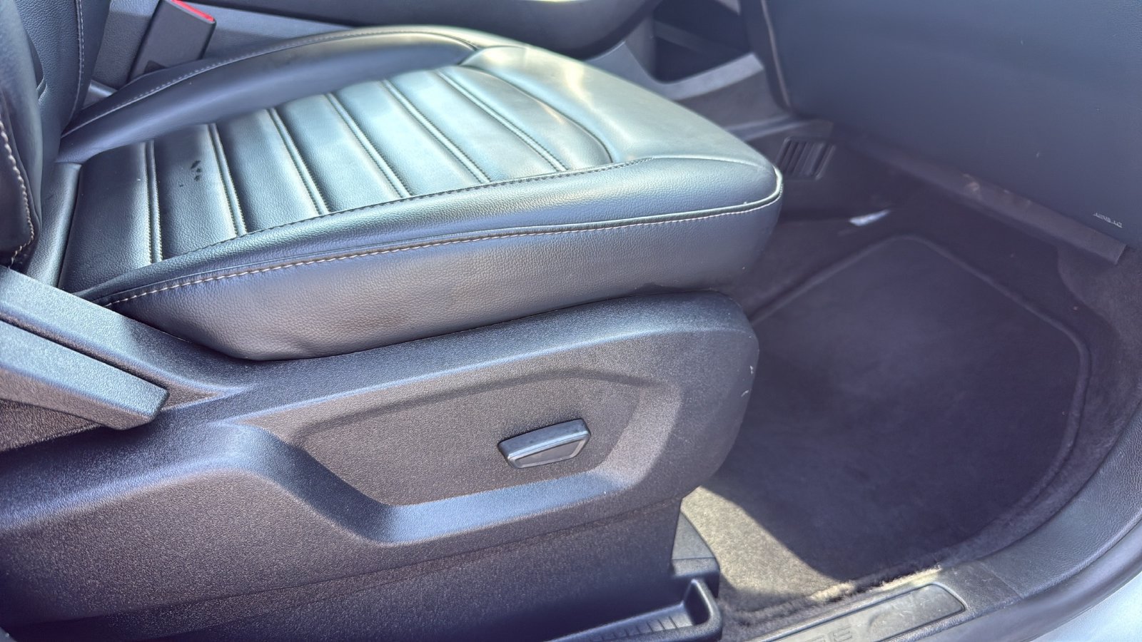 Used 2024 Ford Edge SEL AWD/4WD image 24