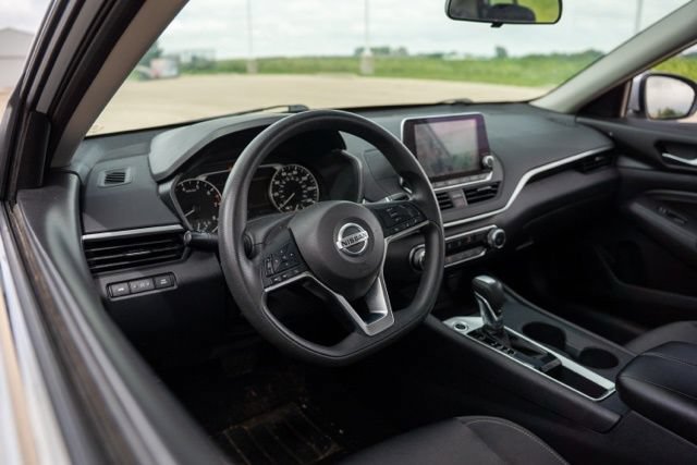 Used 2019 Nissan Altima 2.5 S FWD image 13