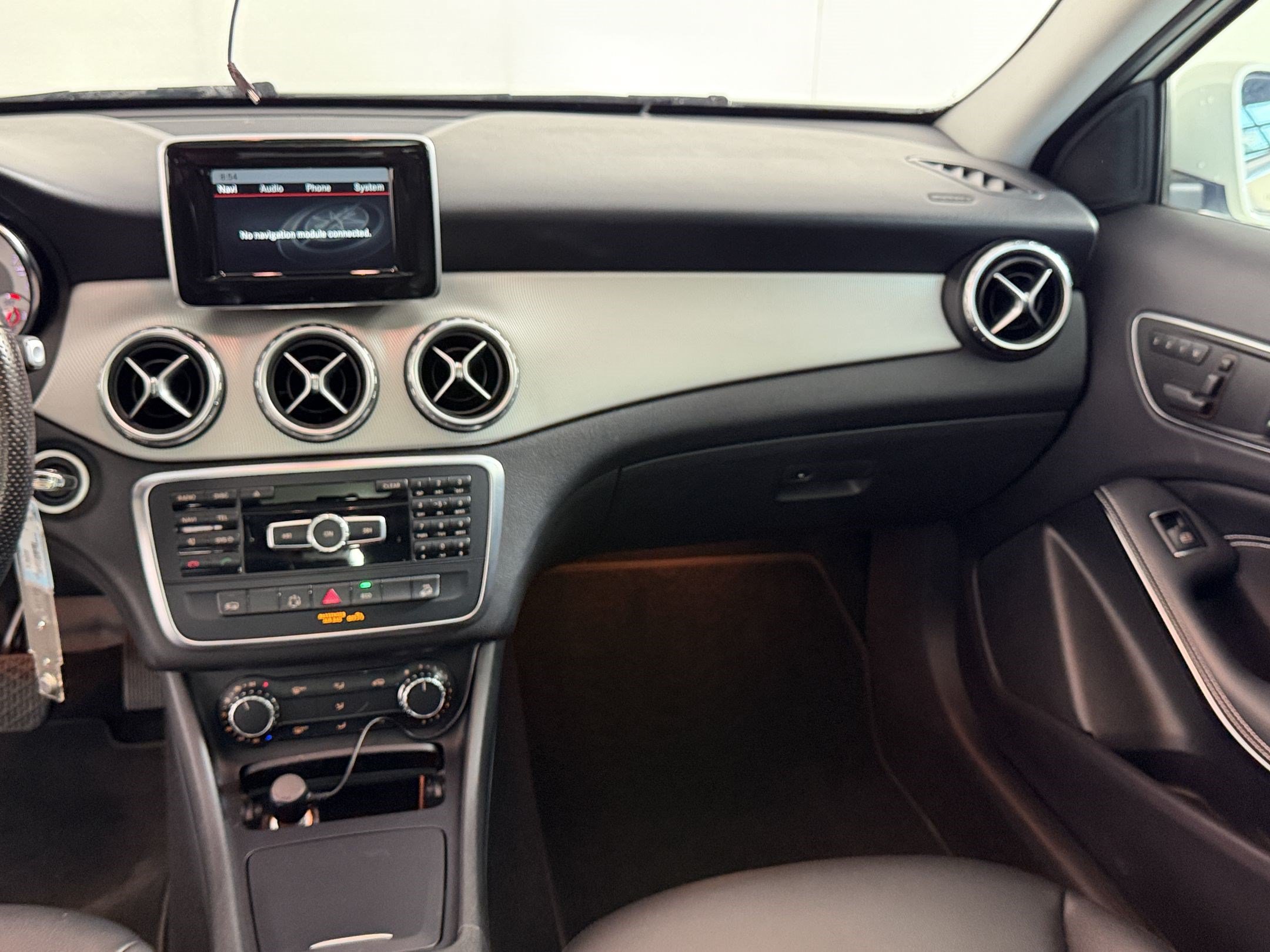 Used 2015 Mercedes-Benz GLA 250 4MATIC image 28