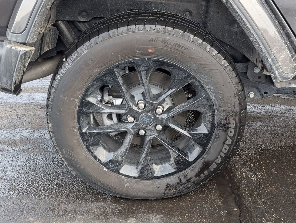 Used 2024 Jeep Wrangler Unlimited Sahara image 15