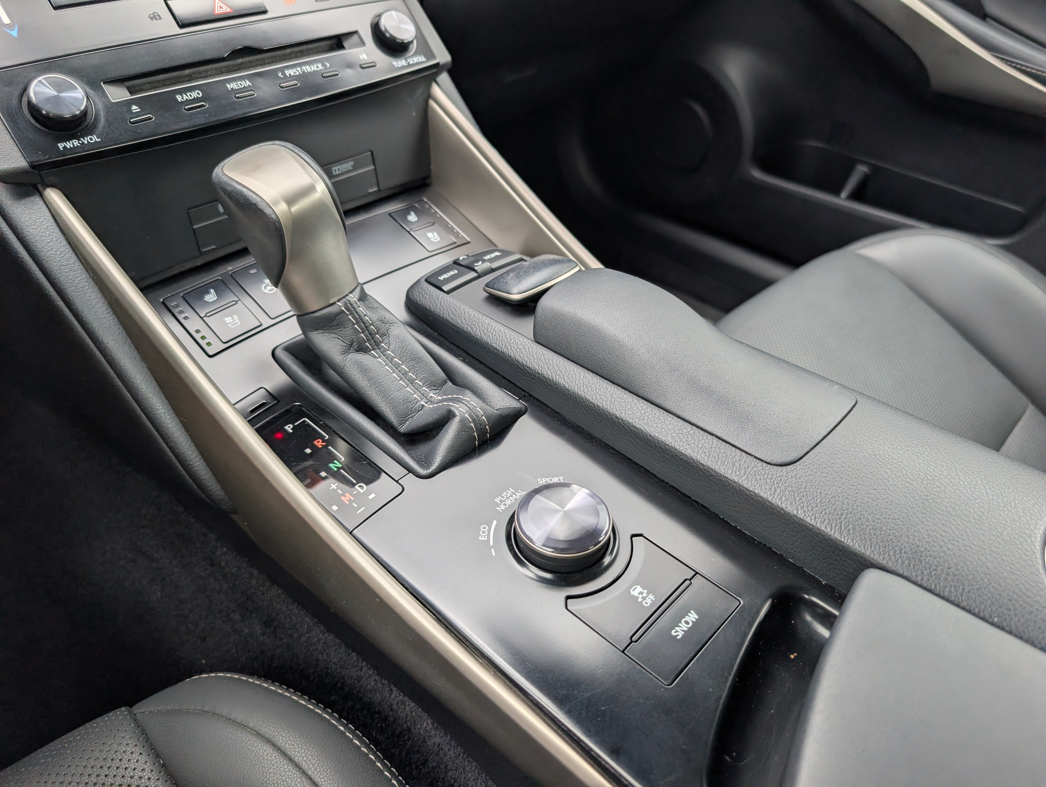 Used 2014 Lexus IS 250 AWD w/ Navigation Package image 22