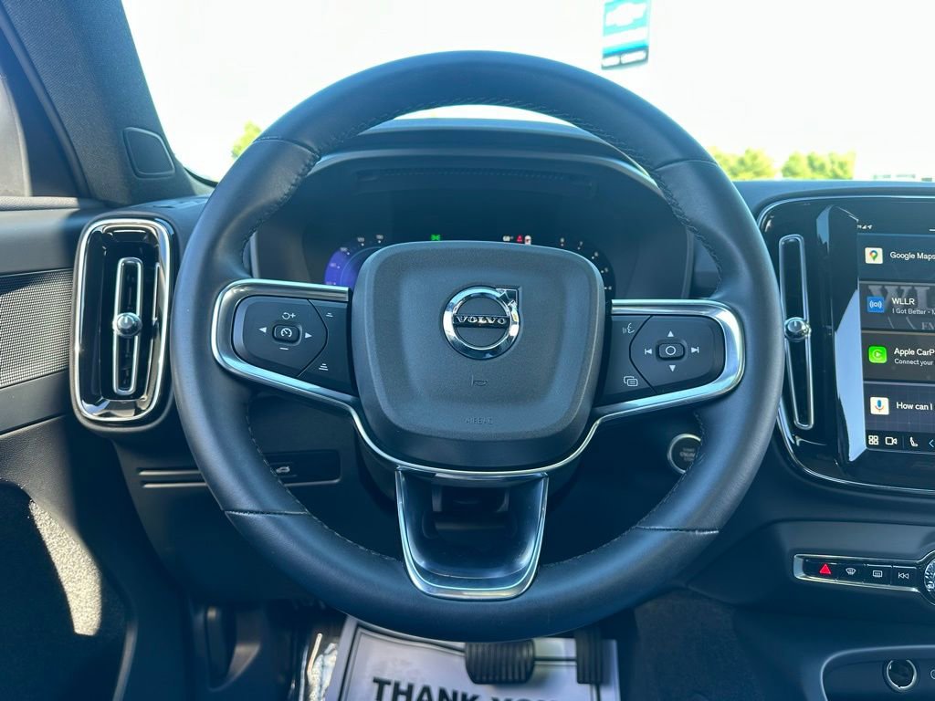 Used 2024 Volvo XC40 B5 Core image 26