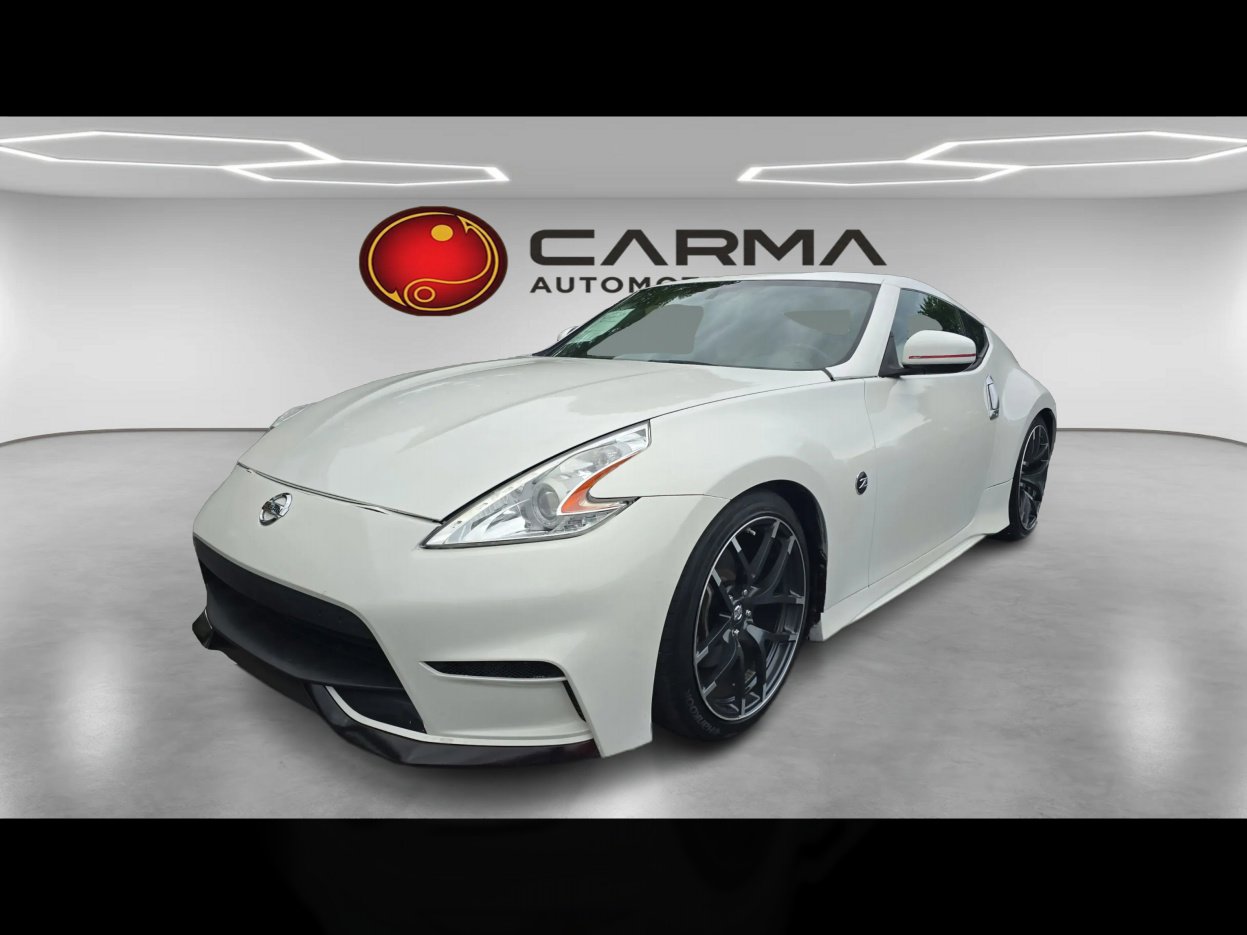 Used 2016 Nissan 370Z NISMO image 1