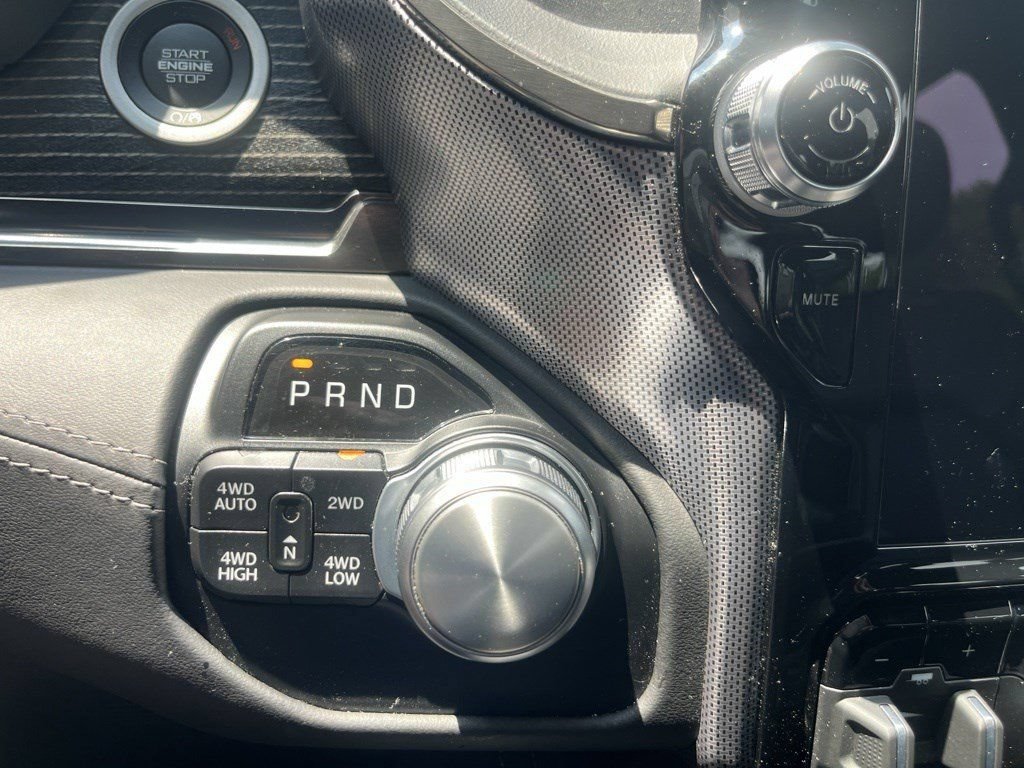 Used 2020 RAM 1500 Limited AWD/4WD image 32