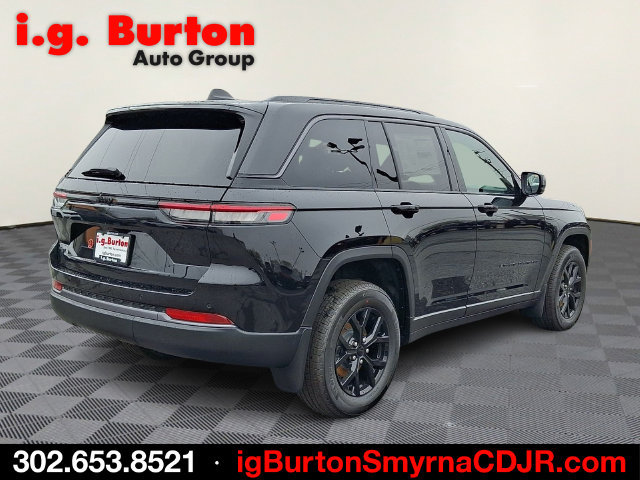 New 2026 Jeep Grand Cherokee Altitude AWD/4WD image 4