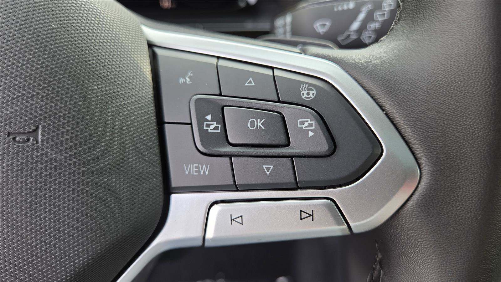 New 2026 Volkswagen Atlas Peak Edition AWD/4WD image 18