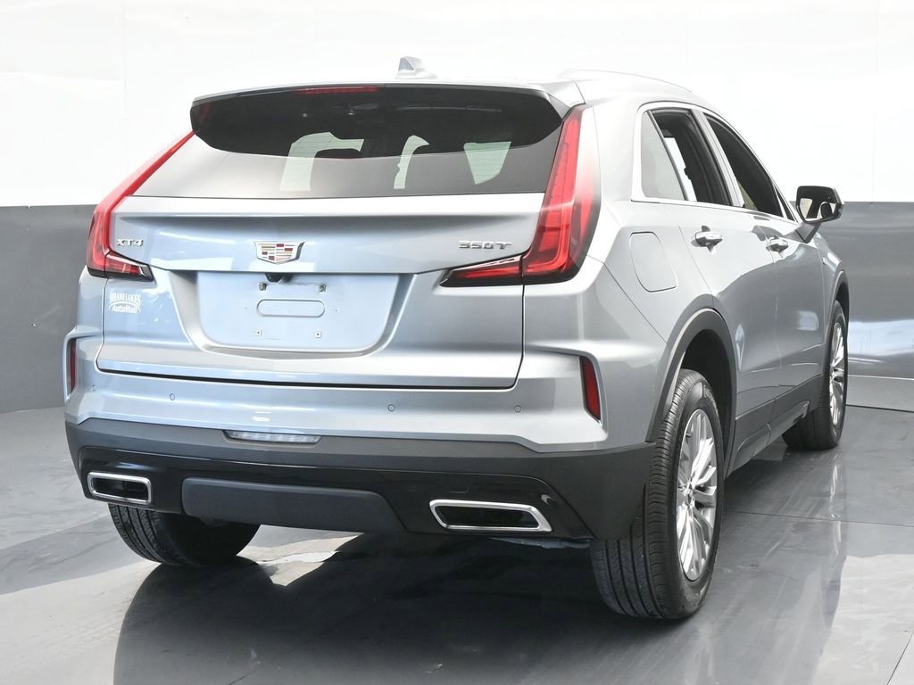Used 2024 Cadillac XT4 Premium Luxury image 5