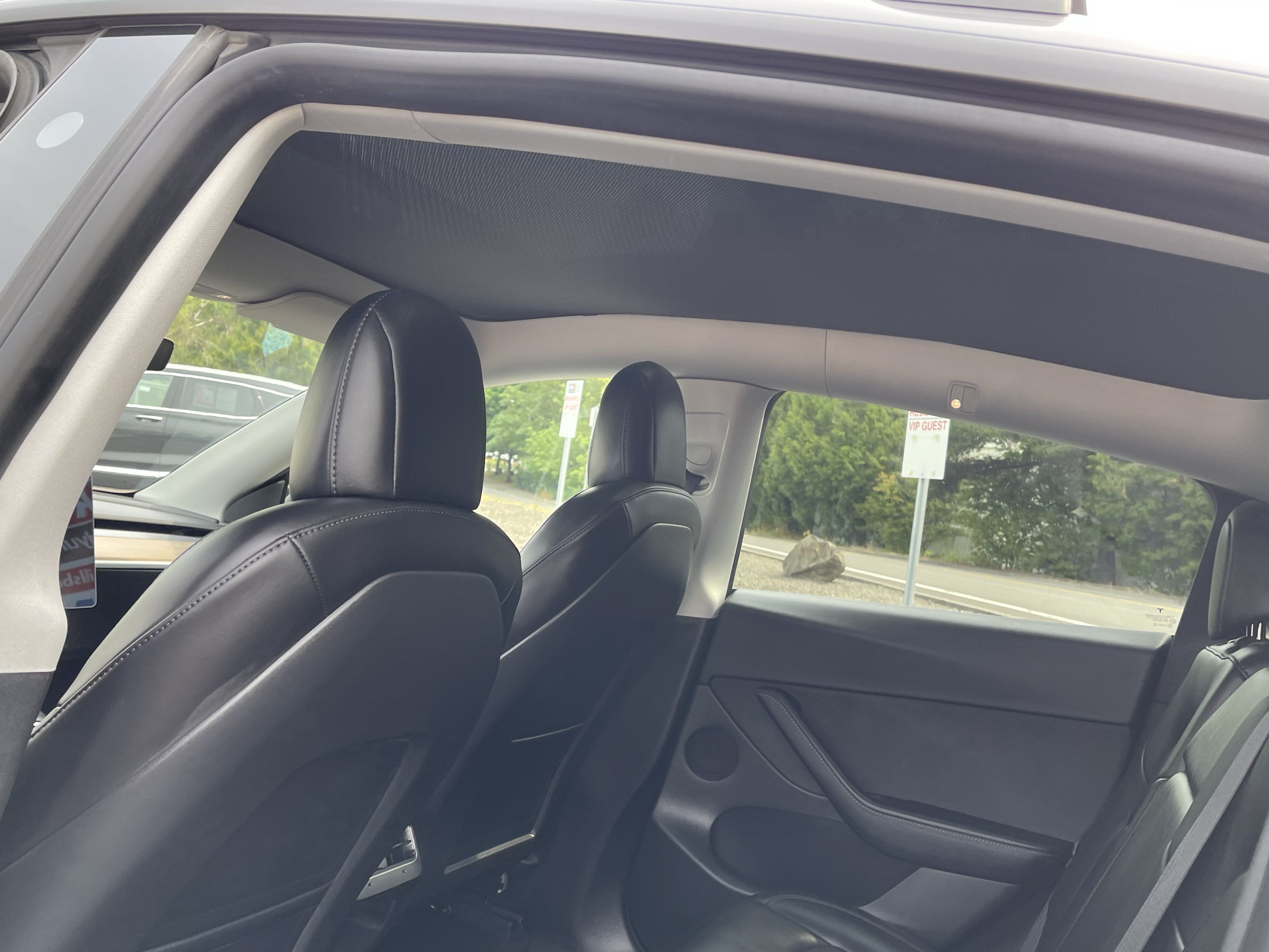 Used 2022 Tesla Model Y Long Range AWD/4WD image 17