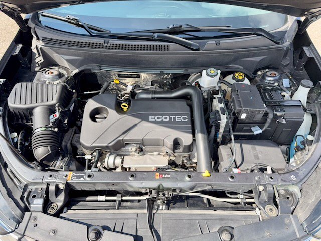 Used 2022 Chevrolet Equinox LS AWD/4WD image 32