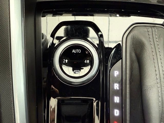 Used 2024 Chevrolet Colorado LT w/ LT Convenience Package III image 36