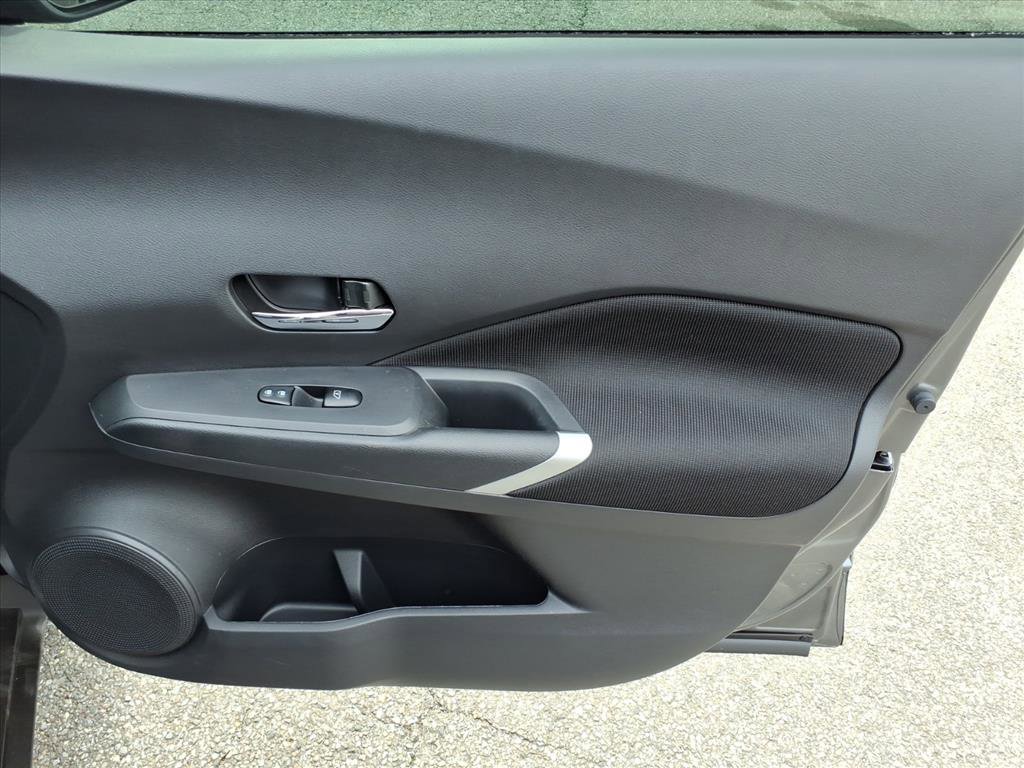 Used 2024 Nissan Kicks SV image 16