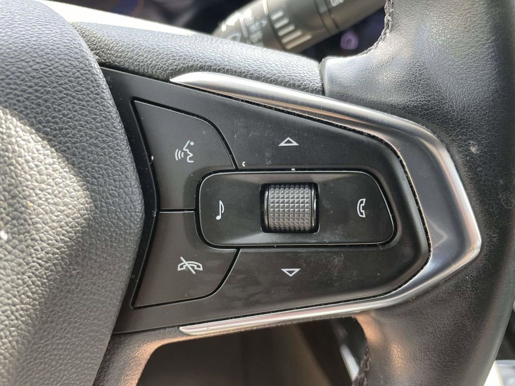 Used 2024 Chevrolet Trax ACTIV w/ Sunroof Package FWD image 24