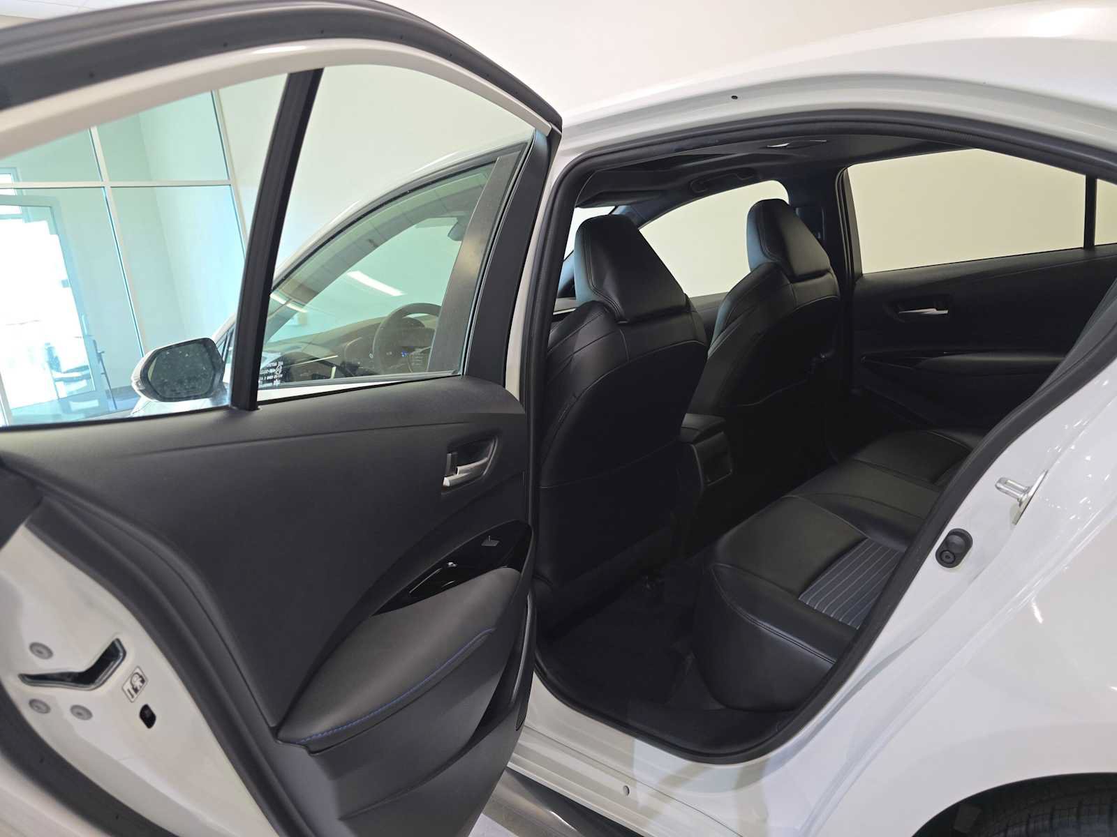 Used 2020 Toyota Corolla XSE FWD image 23