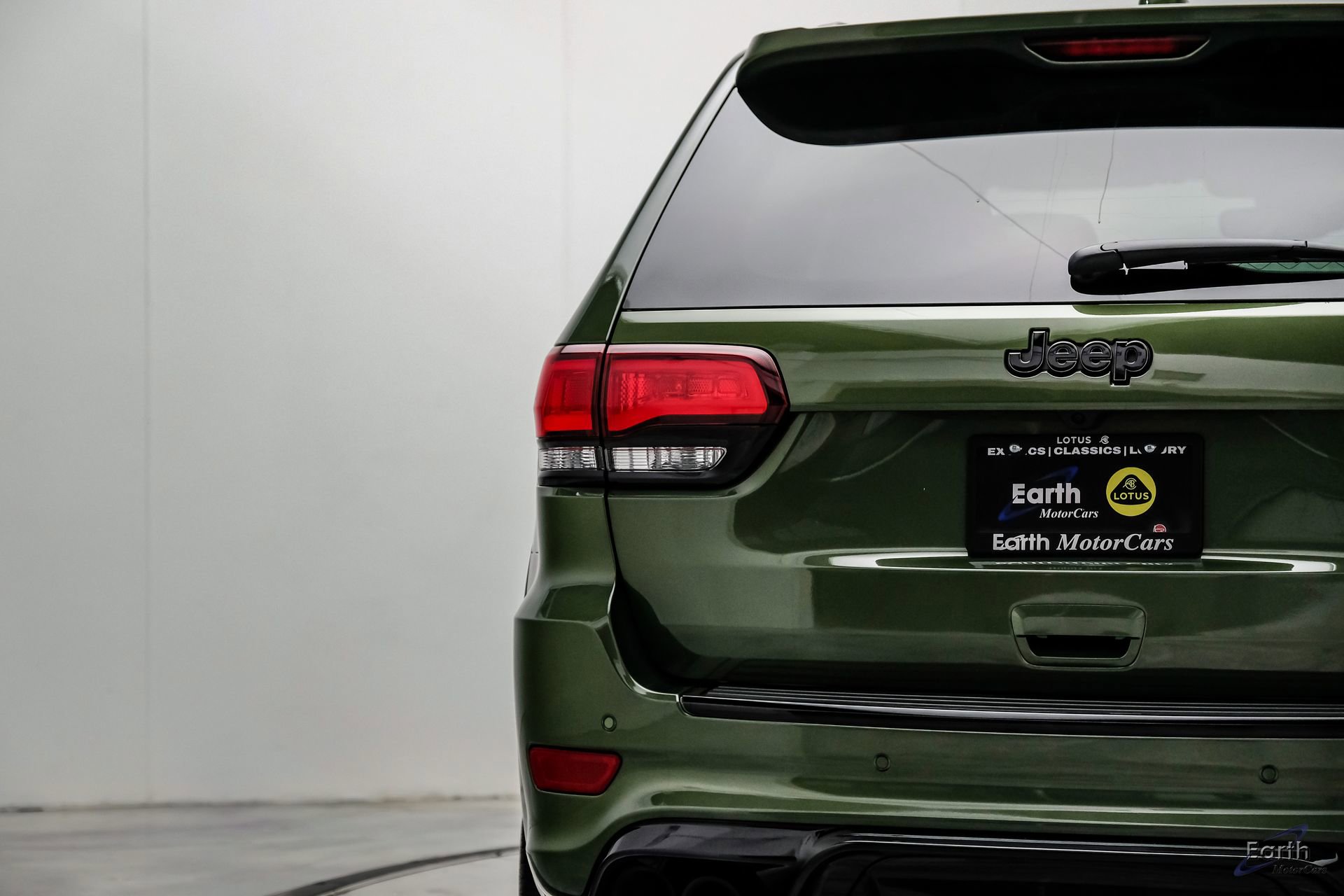 Used 2021 Jeep Grand Cherokee Trackhawk w/ Trailer Tow Group IV AWD/4WD image 17