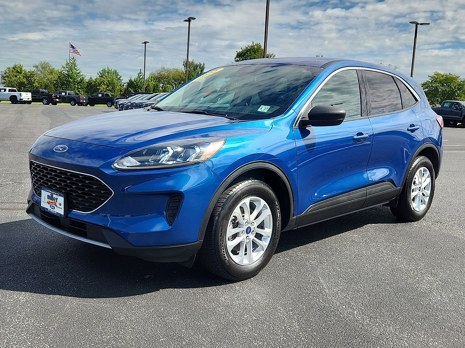 Certified 2022 Ford Escape SE AWD/4WD image 3