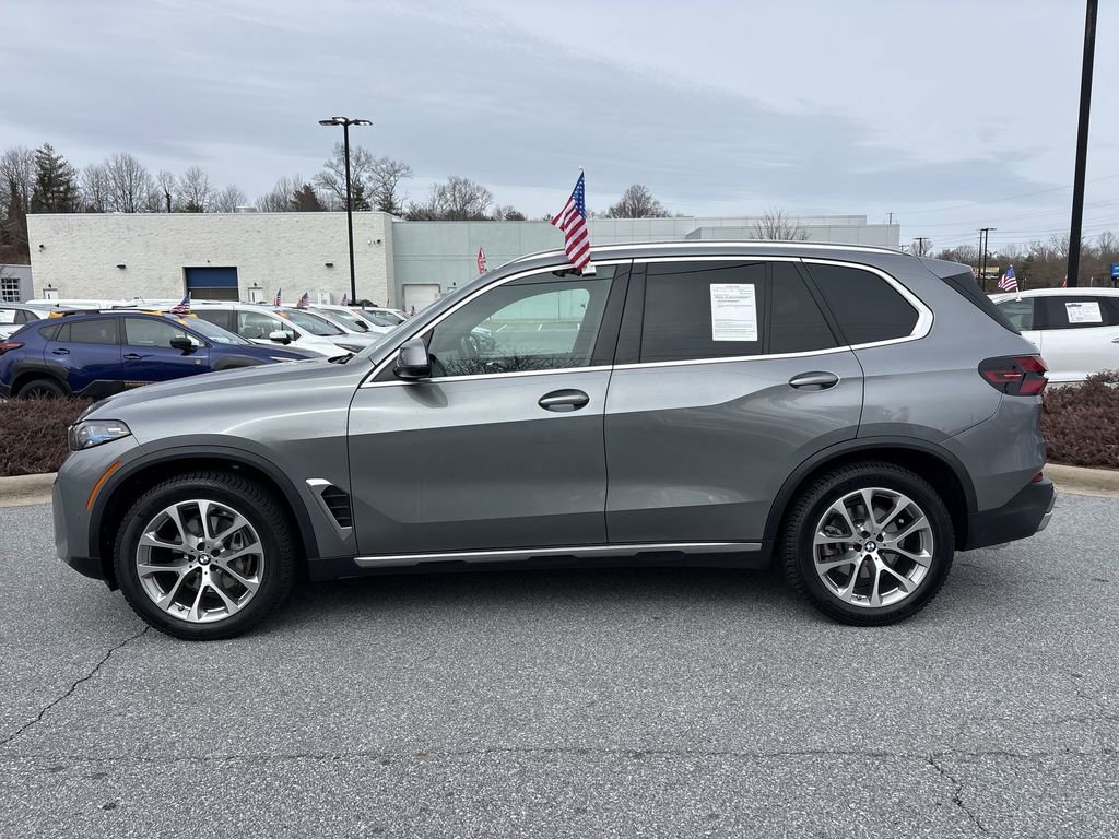 Used 2024 BMW X5 xDrive40i w/ Premium Package image 7