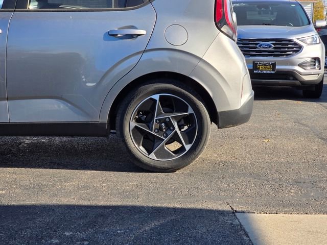 Used 2024 Kia Soul EX image 14