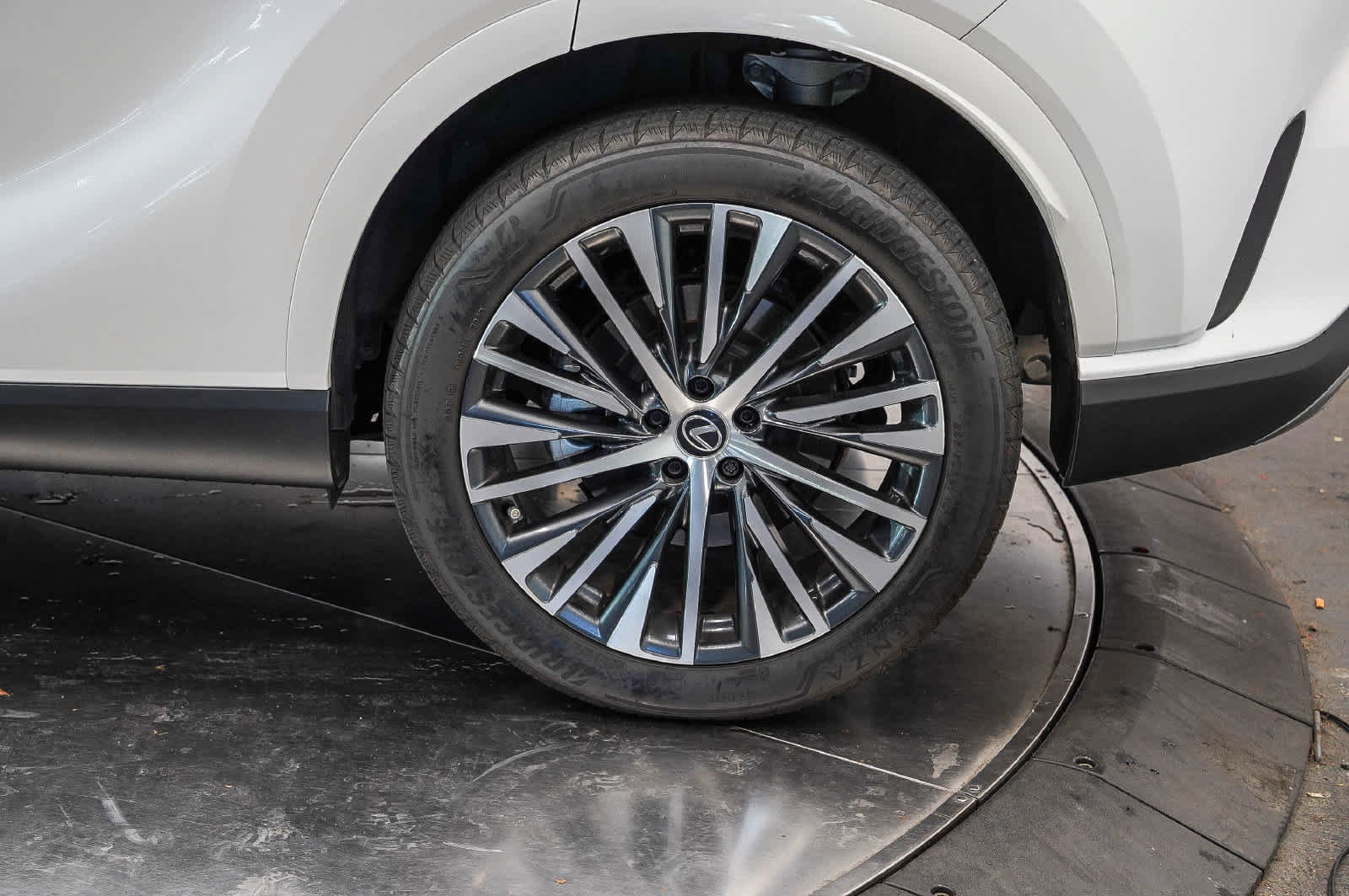 Used 2024 Lexus RX 350 Premium Plus w/ Accessory Package (Z1) FWD image 10