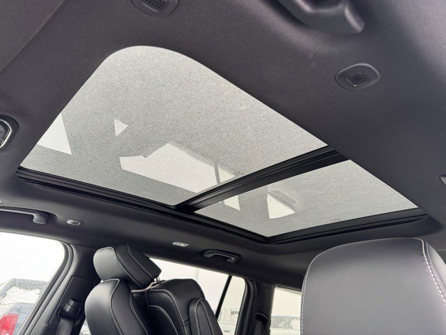 New 2025 Jeep Grand Cherokee L Limited image 27