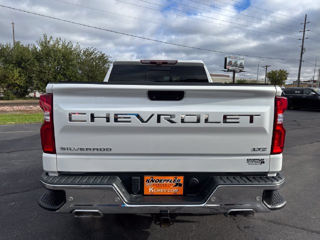 Used 2020 Chevrolet Silverado 1500 LTZ w/ LTZ Premium Package AWD/4WD image 4