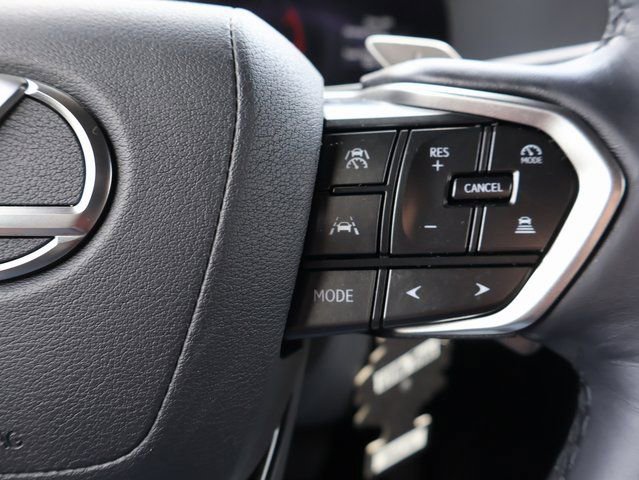 Used 2024 Lexus GX 550 w/ Accessory Package (2T) AWD/4WD image 39