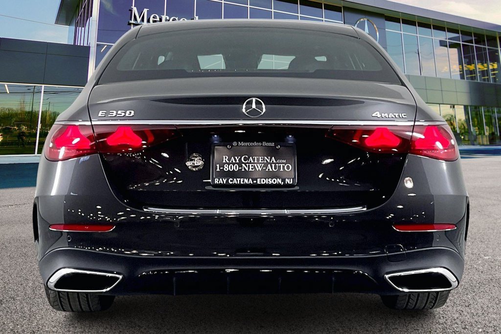 Used 2026 Mercedes-Benz E 350 4MATIC Sedan image 4