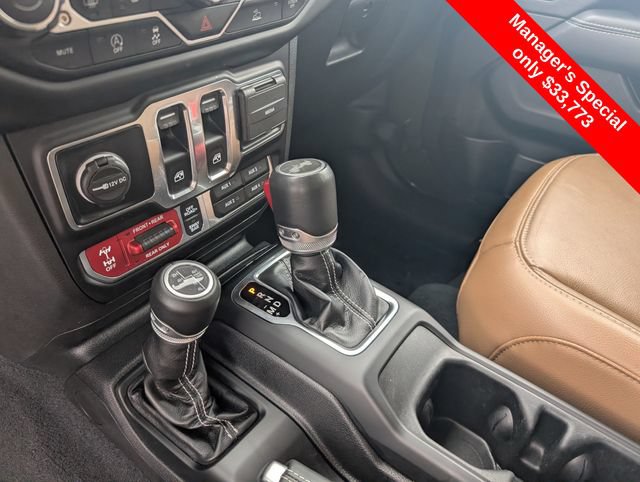 Used 2022 Jeep Wrangler Rubicon w/ Steel Bumper Group AWD/4WD image 17