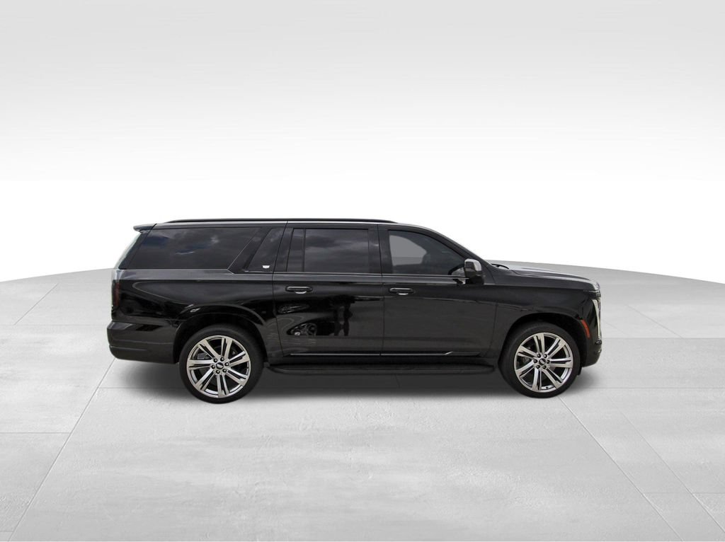 Used 2025 Cadillac Escalade ESV Sport AWD/4WD image 5