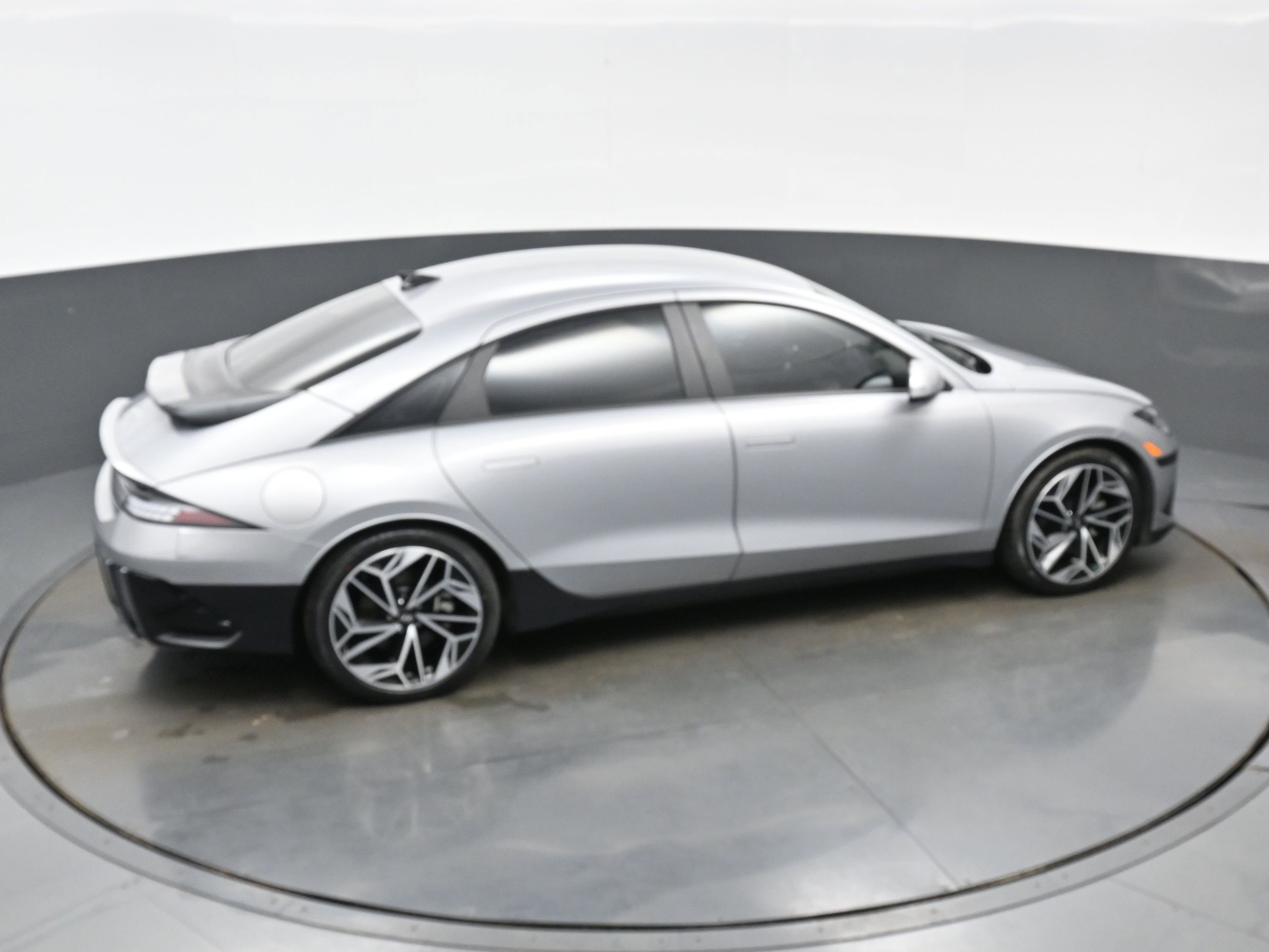 Used 2024 Hyundai Ioniq 6 SEL AWD/4WD image 37