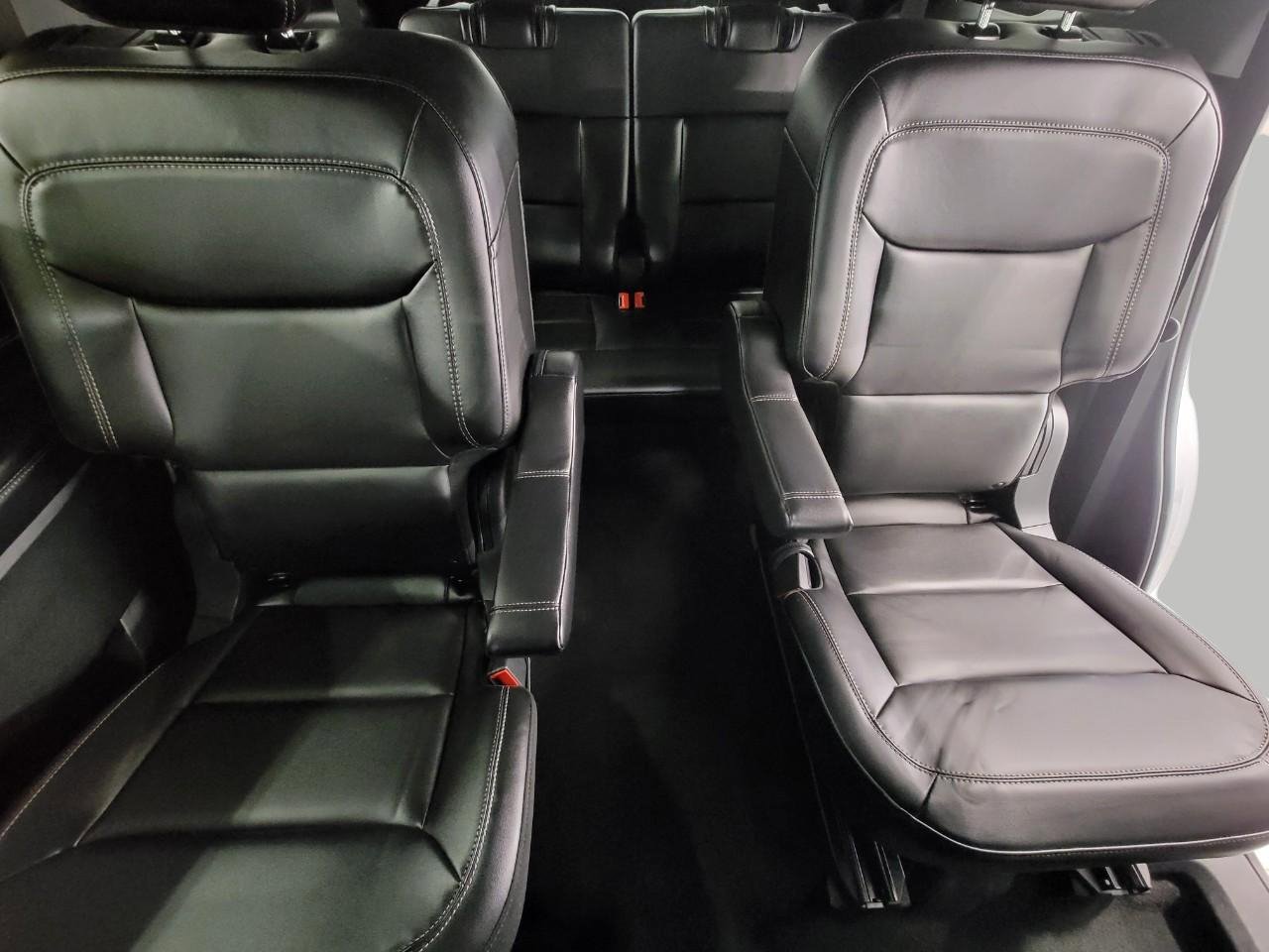 Used 2023 Ford Explorer XLT w/ Equipment Group 202A image 23