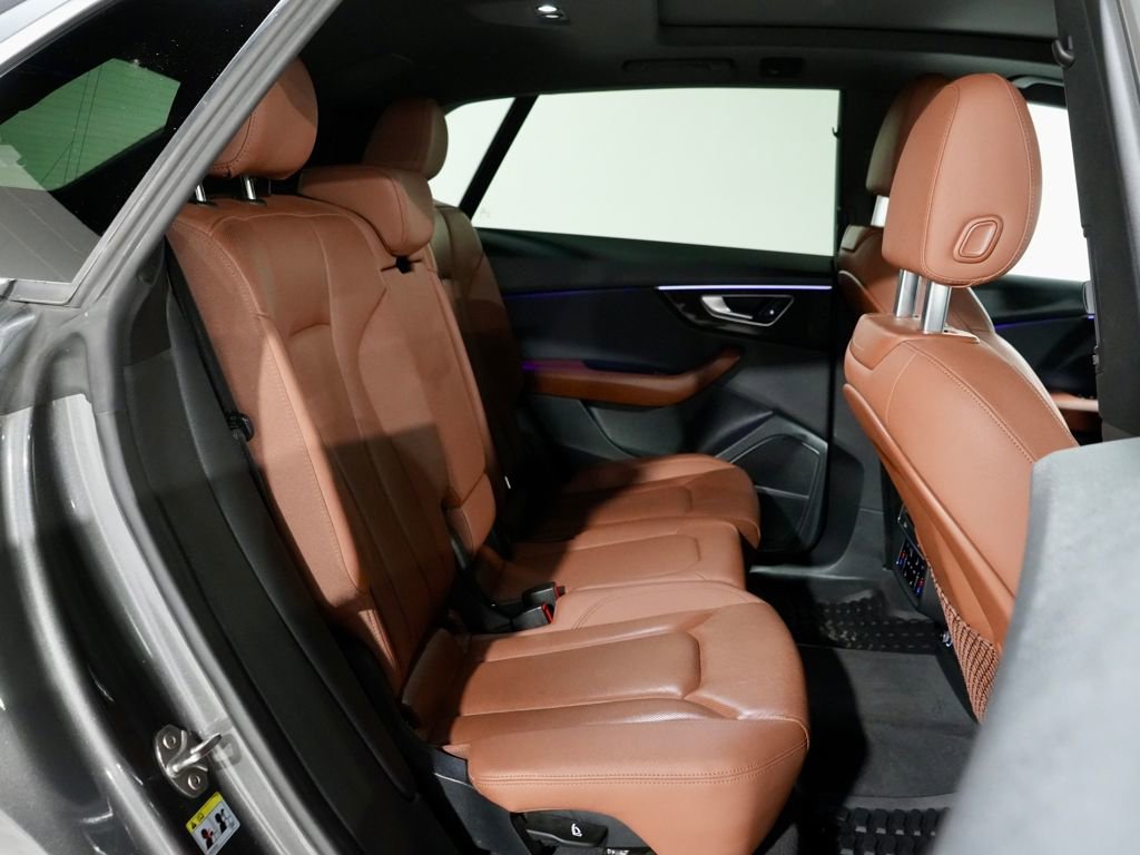 Used 2020 Audi Q8 Premium Plus w/ Premium Plus Package image 31