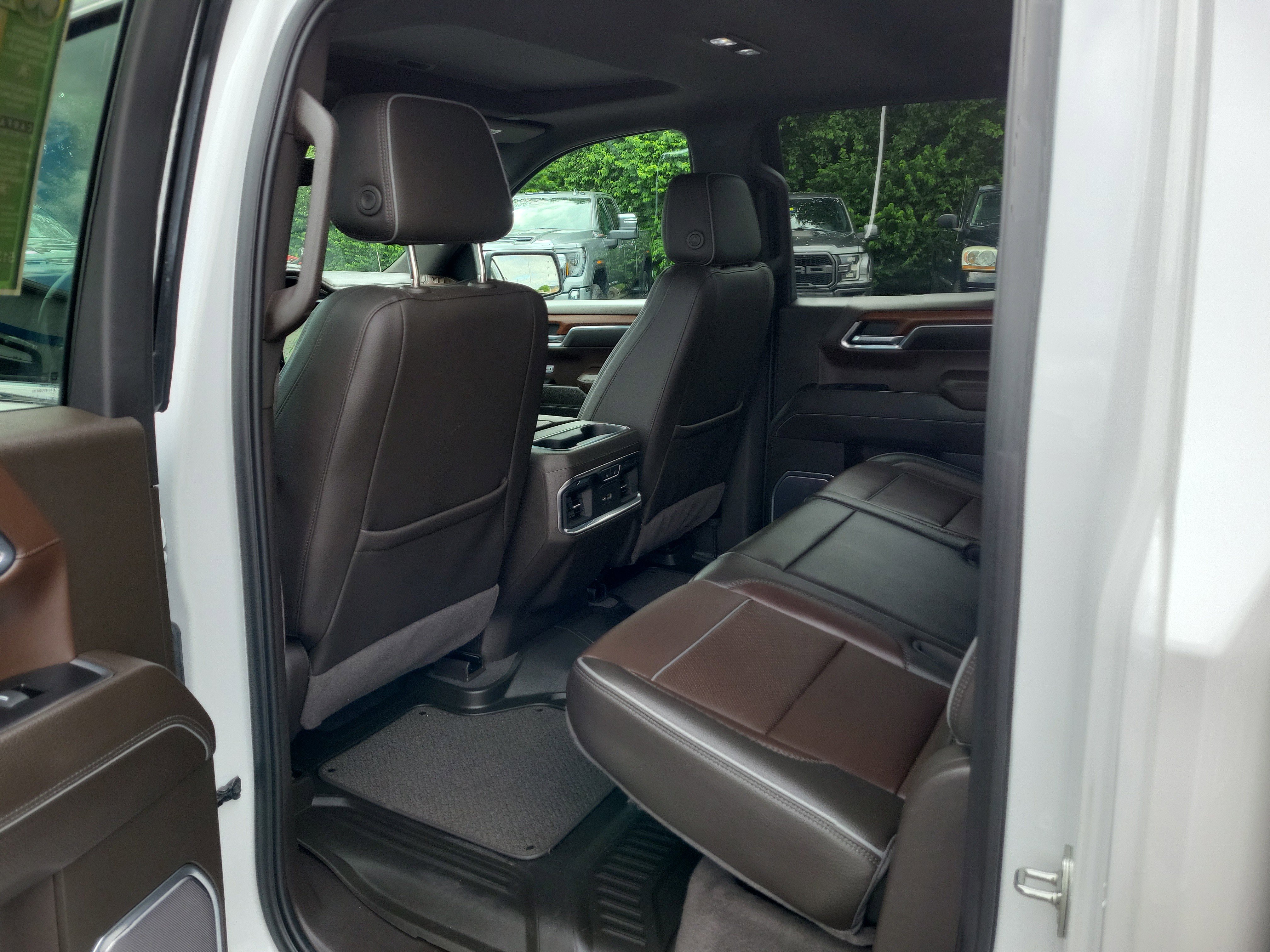 Used 2022 GMC Sierra 1500 Denali AWD/4WD image 13