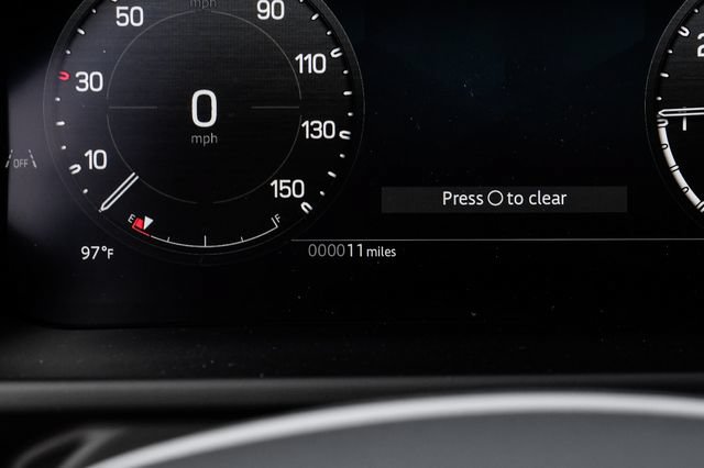 New 2026 Land Rover Defender 110 X-Dynamic SE AWD/4WD image 24