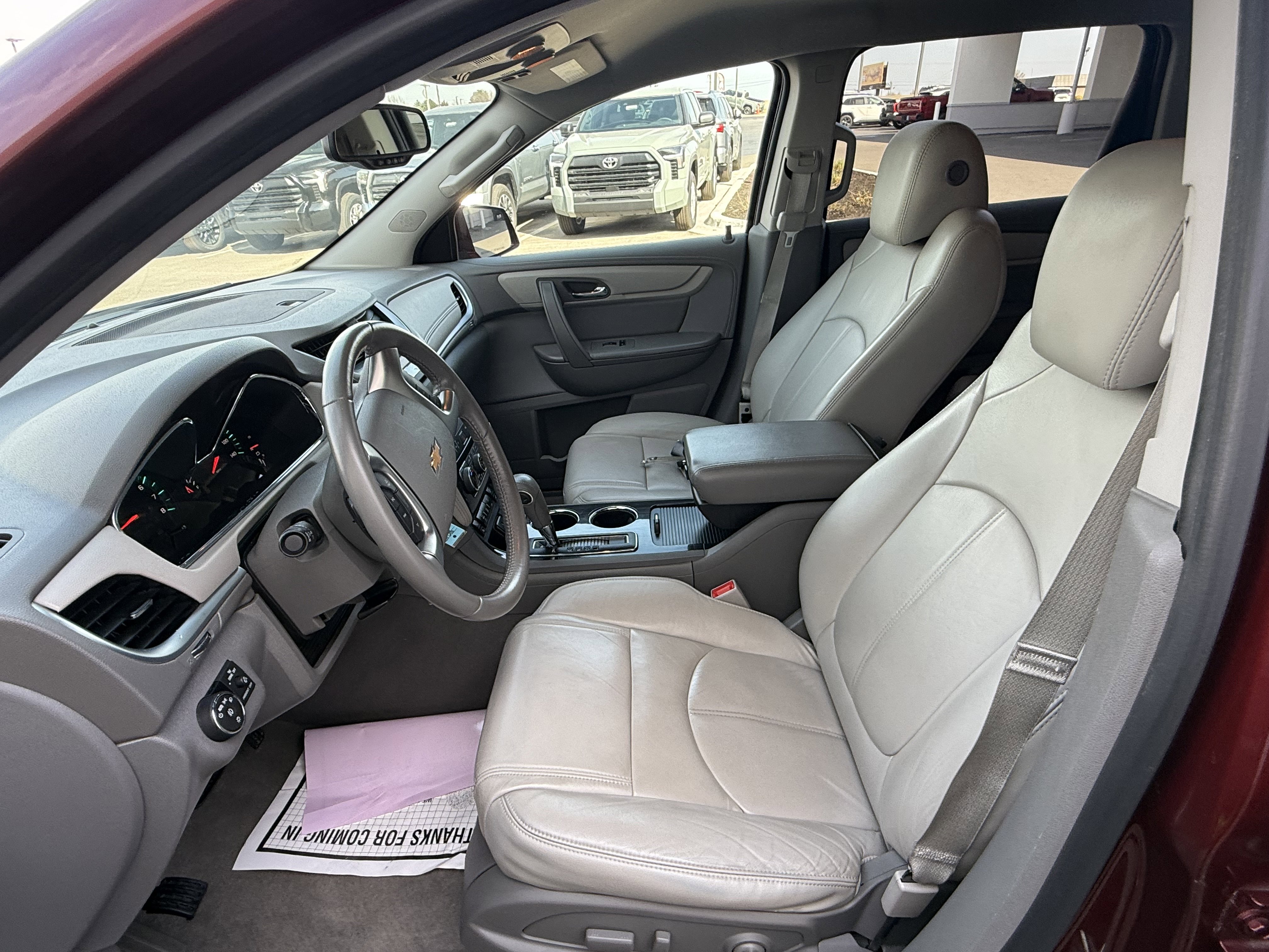 Used 2017 Chevrolet Traverse LT image 14