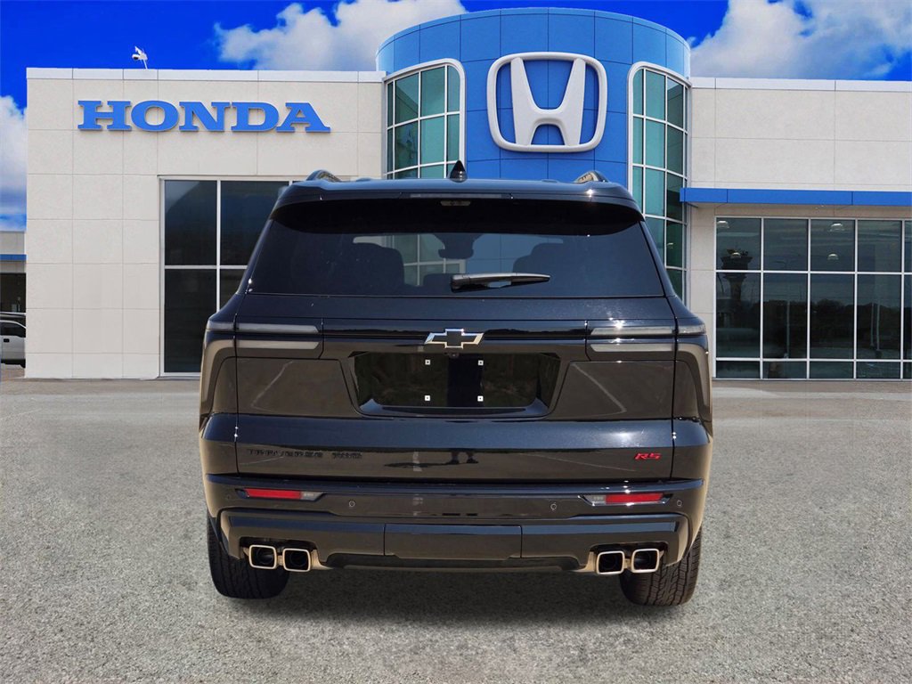 Used 2024 Chevrolet Traverse RS w/ LPO, Floor Liner Package image 4