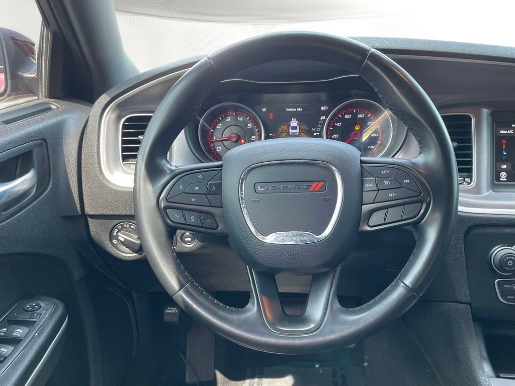 Used 2022 Dodge Charger SXT RWD image 12