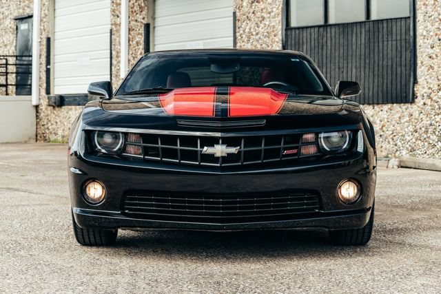 Used 2010 Chevrolet Camaro SS w/ LPO, Ground Effects Package RWD image 16