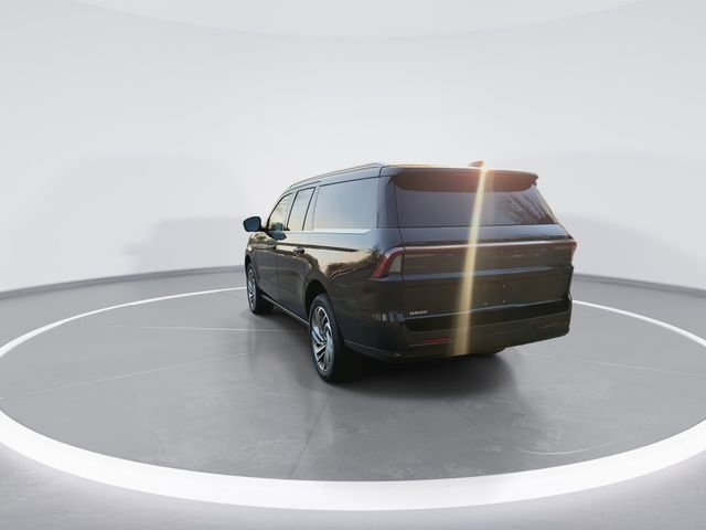 New 2026 Lincoln Navigator L Reserve image 7