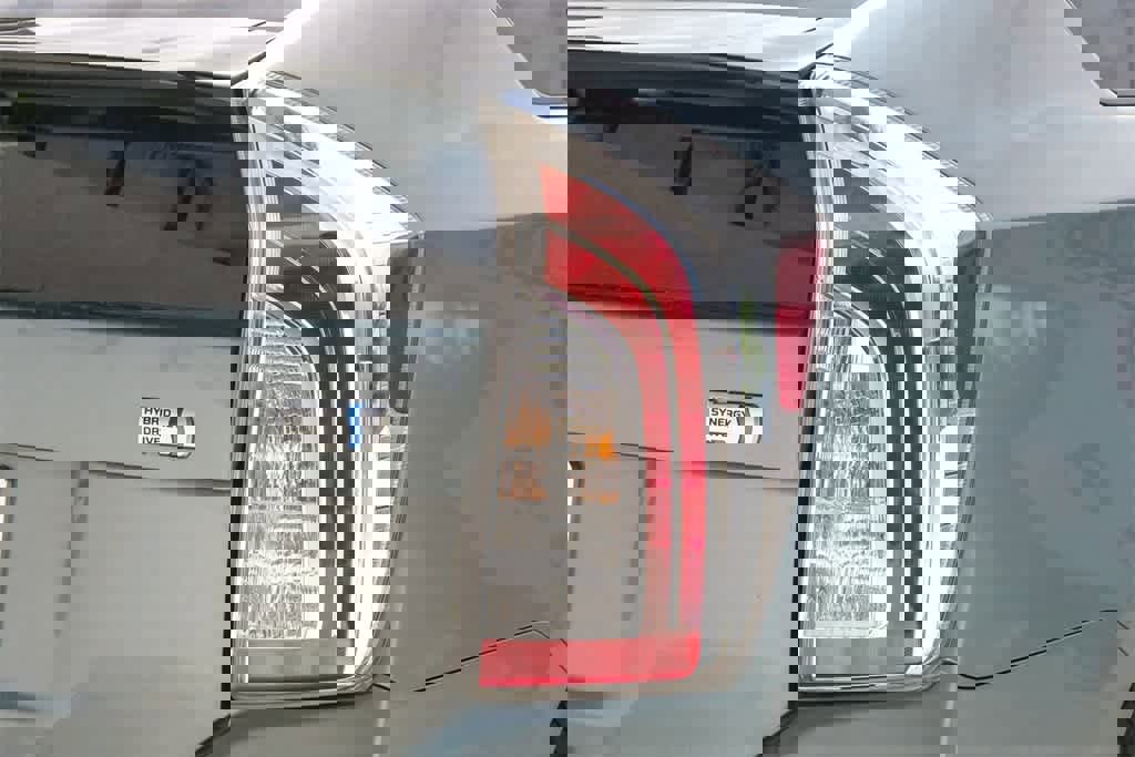 Used 2012 Toyota Prius Four w/ Deluxe Solar Roof Pkg image 10