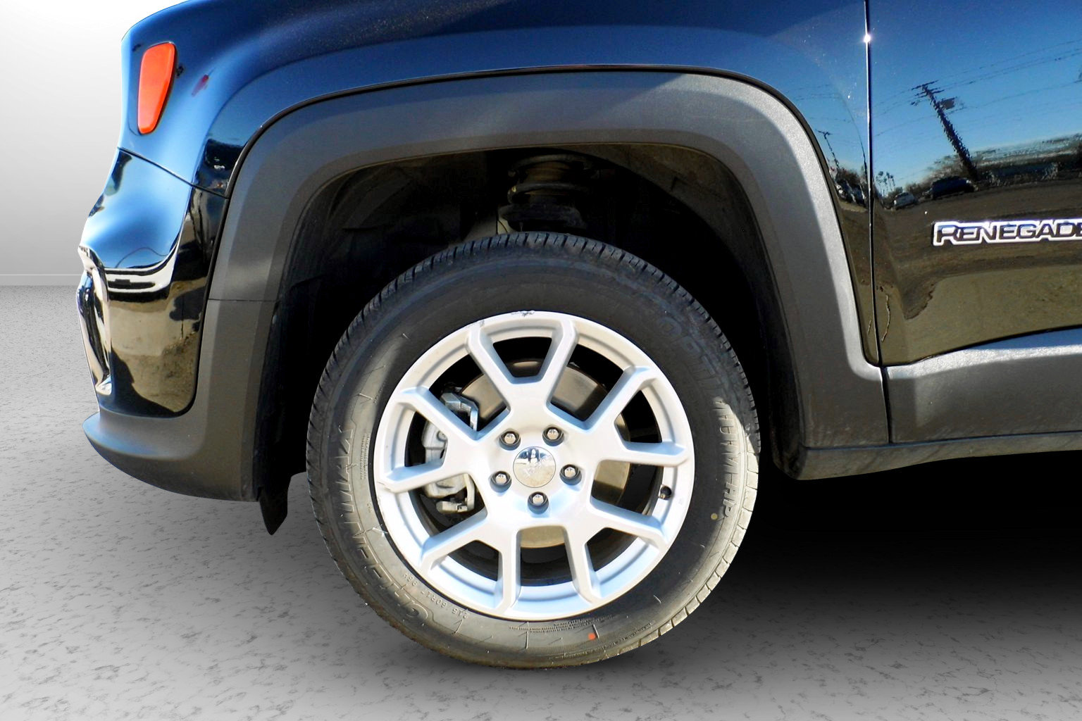 Used 2023 Jeep Renegade Latitude image 11