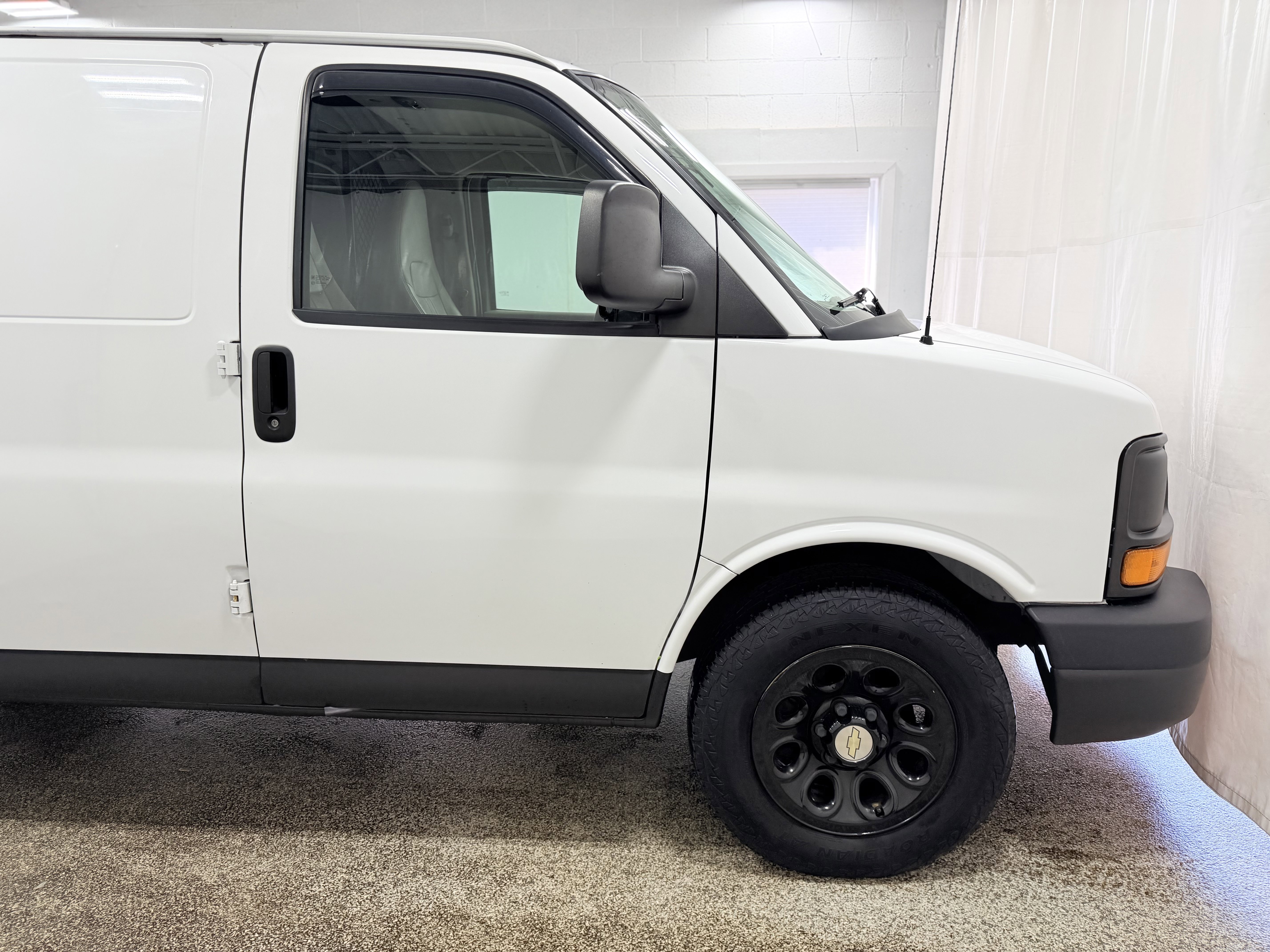 Used 2012 Chevrolet Express 1500 image 7