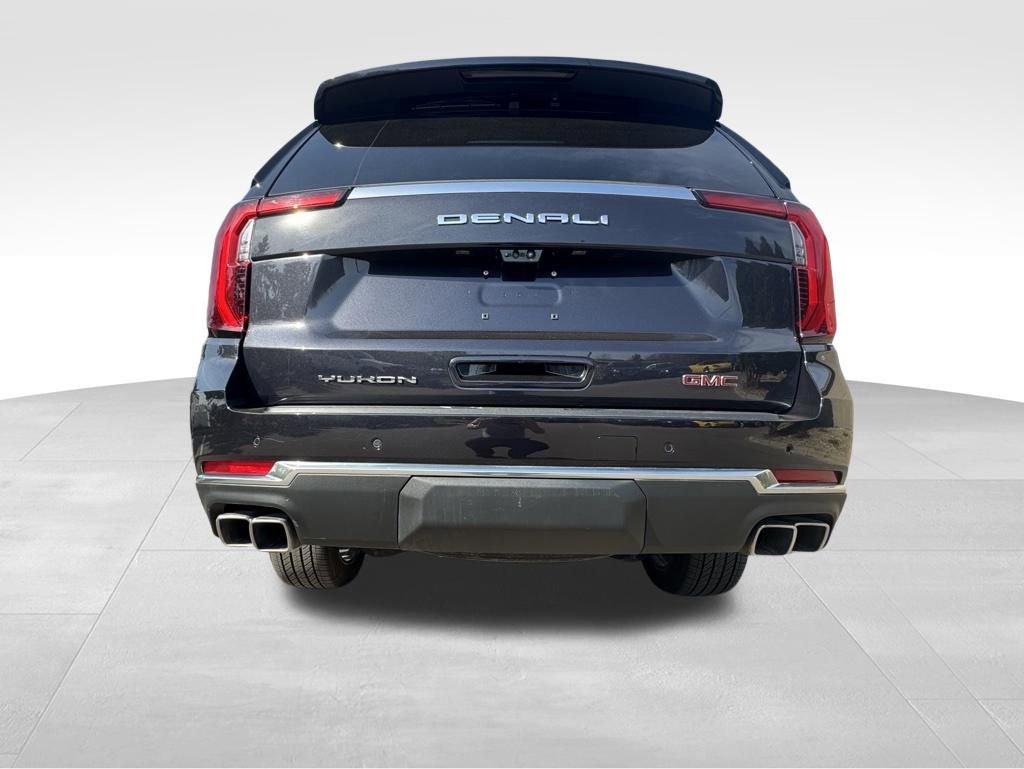 Used 2025 GMC Yukon Denali w/ Denali Reserve Package image 9