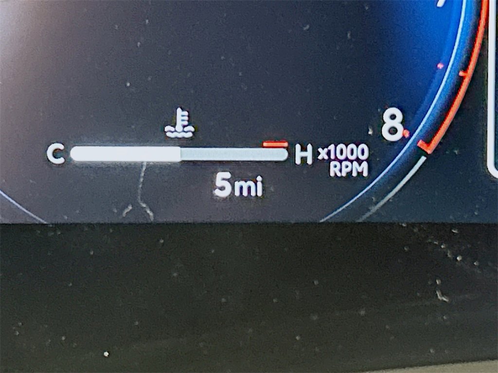 New 2025 Toyota Highlander Limited image 10