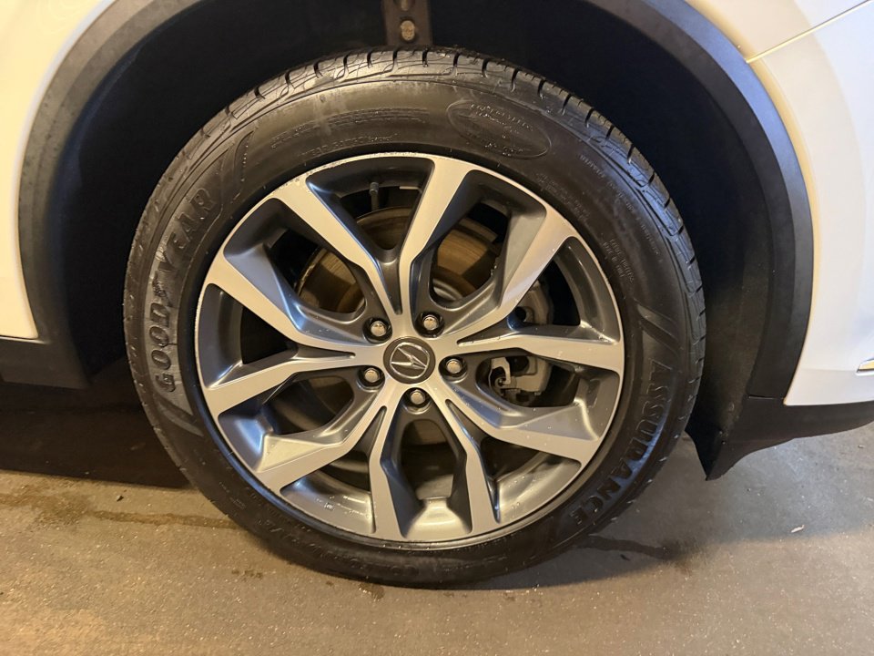 Used 2022 Acura MDX w/ Technology Package AWD/4WD image 29
