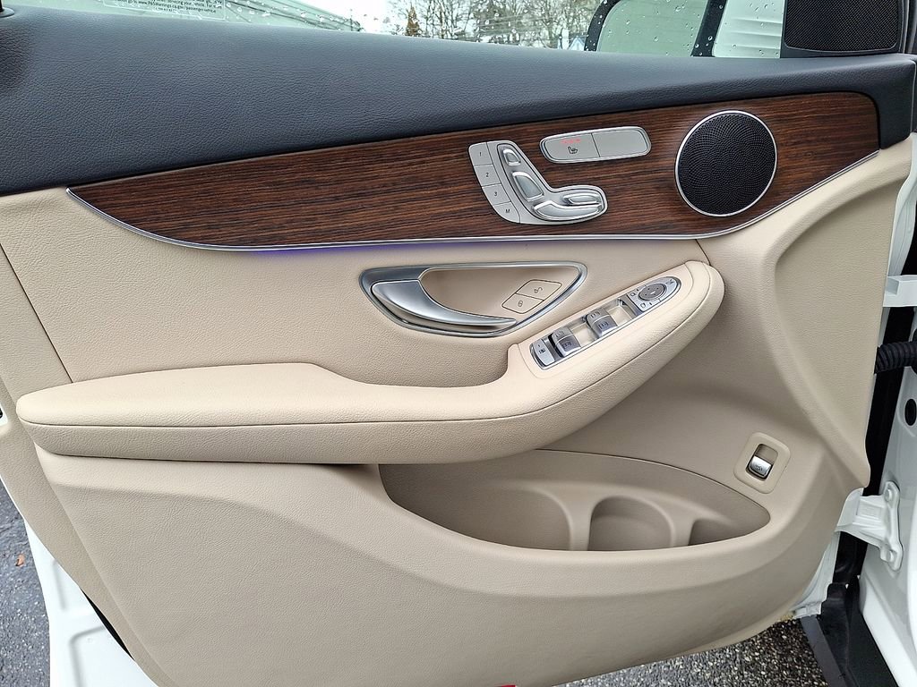 Used 2022 Mercedes-Benz GLC 300 GLC 300 image 12