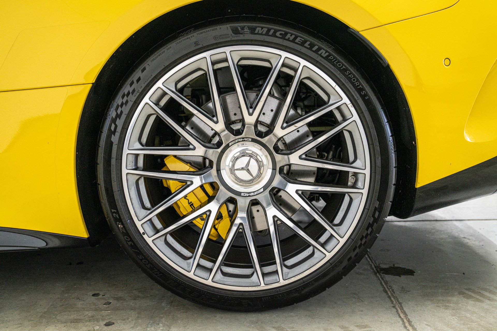 Used 2024 Mercedes-Benz AMG GT 63 image 10