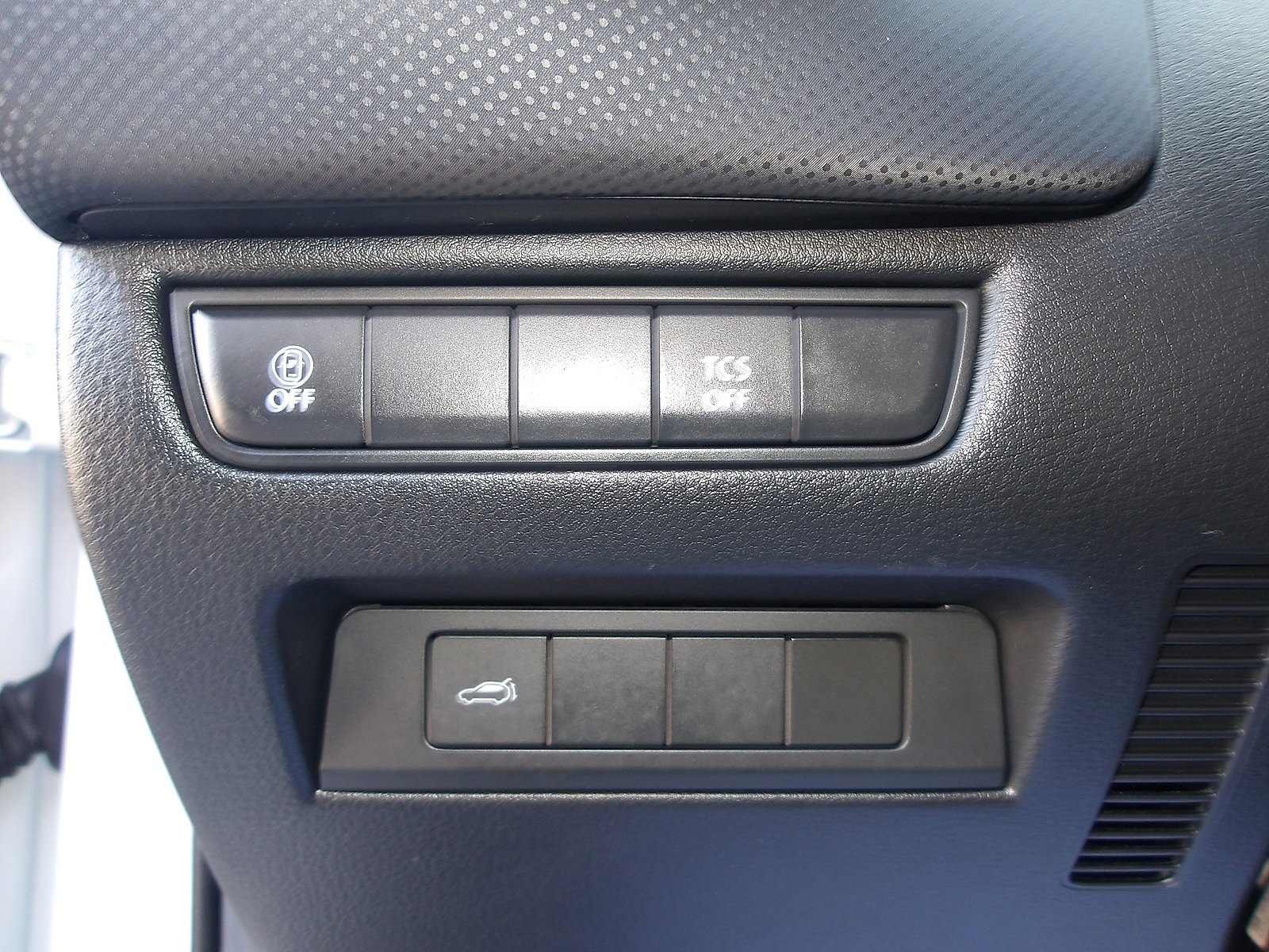 Used 2024 MAZDA CX-50 AWD 2.5 S w/ Weather Package image 17