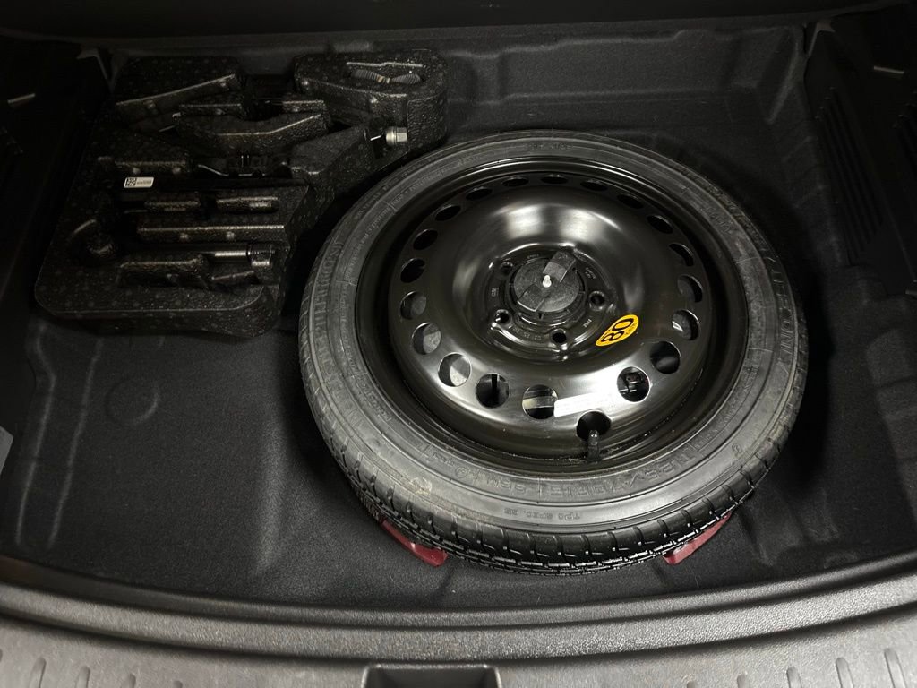 Used 2022 Chevrolet TrailBlazer RS w/ Technology Package image 12